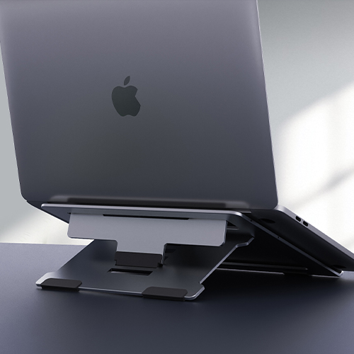 Desktop cooling laptop stand, view 3